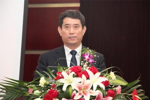 中國家具協(xié)會理事長朱長嶺.jpg