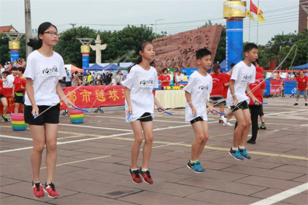 史上最強(qiáng)英雄，輕松拿下“雙殺”